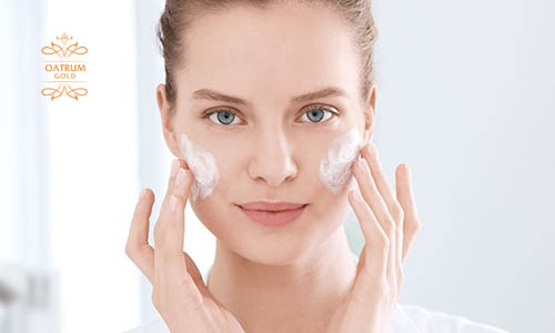 Lựa chọn các dòng kem dưỡng ẩm da mặt có thương hiệu uy tín.