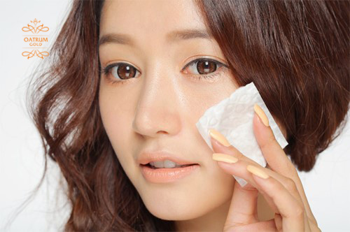  Nhiệt độ cao từ gạc ấm sẽ làm mụn bọc nhanh chín