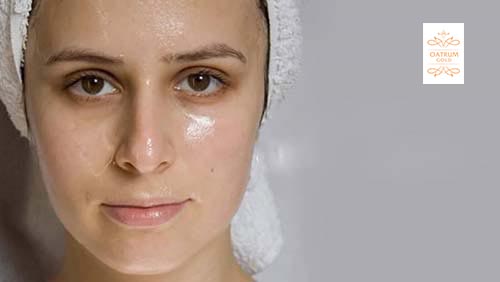 Da dầu vẫn cần phải được dưỡng ẩm đều đặn giống như các loại da khác.