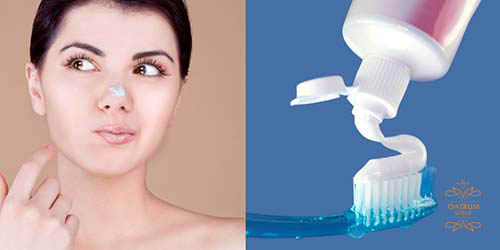 Sử dụng kem đánh răng kết hợp muối tinh giúp đánh bay mụn đầu đen.