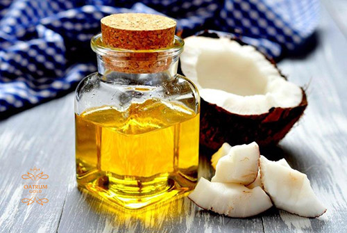 Dầu dừa chứa nhiều dưỡng chất và vitamin E