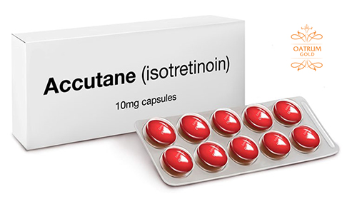 Sử dụng thuốc insotretinoin giảm tiết bã nhờn hiệu quả.