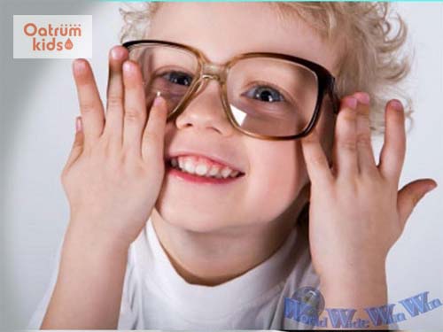  Tật khúc xạ thường xuất hiện ở những trẻ bị cận, viễn hoặc loạn thị
