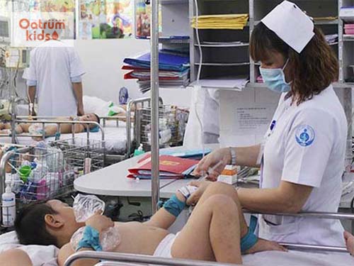  Bệnh chân tay miệng có thể dẫn đến nhiều biến chứng nguy hiểm