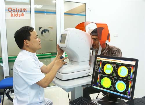  Thăm khám để được chỉ định phương pháp điều trị loạn thị phù hợp