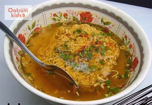  Người bị thủy đậu không nên ăn mì tôm