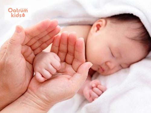  Trẻ nhỏ là đối tượng dễ mắc phải virus varicella-zoster