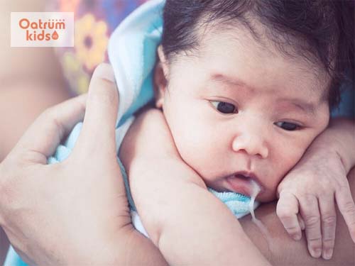 Trào ngược dạ dày thực quản ở trẻ sơ sinh là một hiện tượng phổ biến