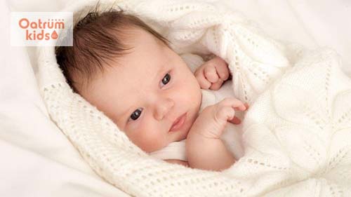  Có nhiều nguyên nhân khiến nước tiểu trẻ sơ sinh có màu vàng