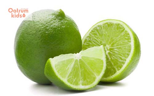 Tắm chanh cho trẻ sơ sinh có thể làm tổn thương làn da mỏng manh của bé.