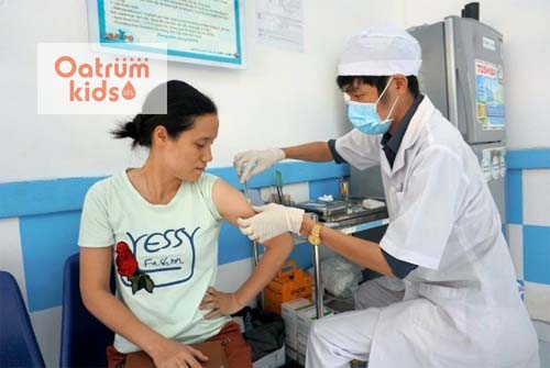 Phụ nữ có ý định mang thai cần tiêm phòng vắc xin thủy đậu trước 3 – 5 tháng