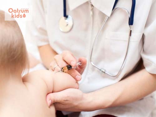  Tiêm phòng viêm não mô cầu cho bé là cách hữu hiệu để phòng tránh bệnh