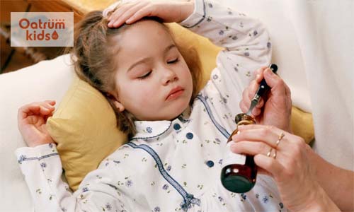  Chăm sóc trẻ bị sốt rét đúng cách để đề phòng biến chứng xảy ra