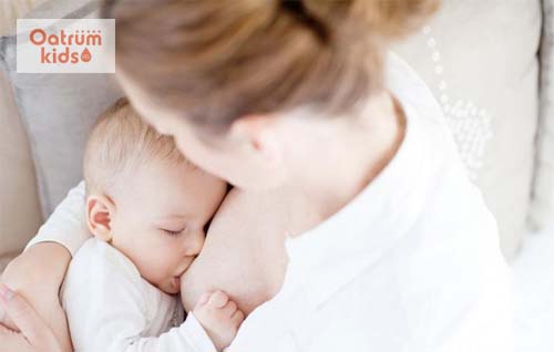 Tăng cường cho trẻ bú sữa mẹ