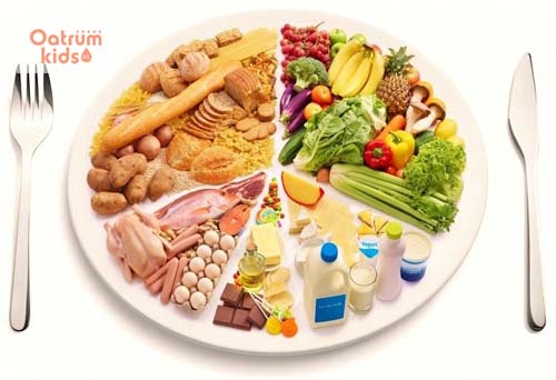 Thực hiện chế độ ăn uống khoa học để cải thiện tình trạng nóng trong người ở trẻ