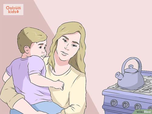  Để trẻ tránh xa các vật dụng có nguy cơ gây bỏng