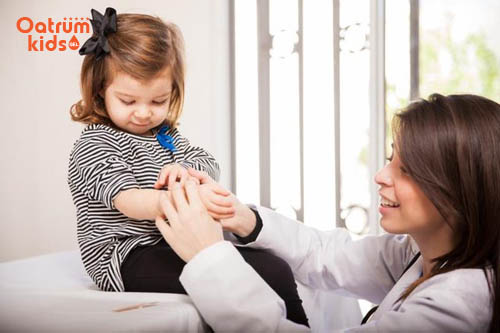 Mụn nước ở tay trẻ có thể điều trị bằng nhiều cách