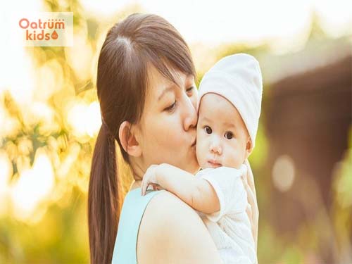  Chỉ nên bổ sung vitamin D đúng liều lượng cho trẻ sơ sinh