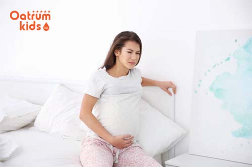 Đau bụng chuyển dạ là dấu hiệu sinh lý bình thường khi sinh con.