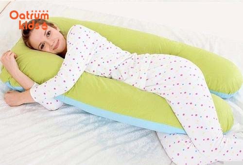 Gối bà bầu chữ U giúp nâng đỡ cả cơ thể mẹ bầu.