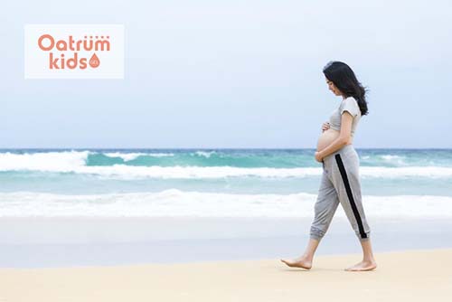  Đi bộ nhẹ nhàng mỗi ngày giúp mẹ dễ dàng hơn khi sinh con.