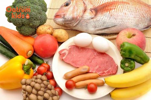  Mẹ bầu nên bổ sung đa dạng thực phẩm để giúp thai nhi tăng cân.