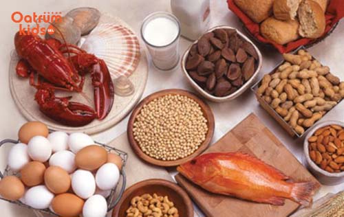 Ăn thực phẩm dễ gây dị ứng cũng làm trẻ mẩn ngứa