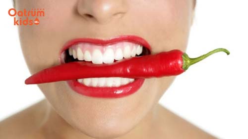 Đồ ăn cay nóng khiến bệnh mề đay thêm nặng