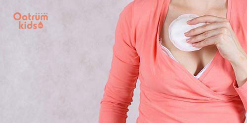 Sử dụng miếng lót ngực giúp tránh những va chạm không cần thiết tới bầu ngực