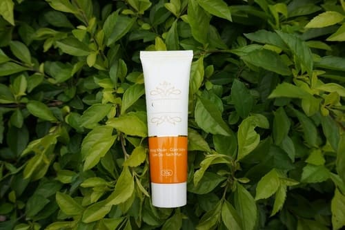 Gel trị mụn mủ Oatrum Gold làm săn se đầu mụn nhanh chóng