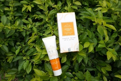 Sử dụng gel trị mụn mủ Oatrum Gold để đem lại hiệu quả, an toàn