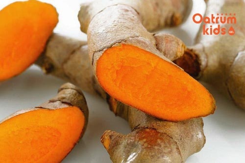 Ngăn ngừa sẹo bỏng nước sôi từ nghệ tươi