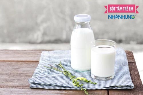 Chế phẩm từ sữa có hơn 20 chất tiềm năng gây dị ứng hàng đầu đối với trẻ em.