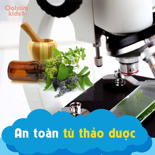 Trị rôm sảy bằng Bột tắm Nhân Hưng cho bé - Bột tắm Nhân Hưng chiết xuất 100% từ thảo dược tự nhiên