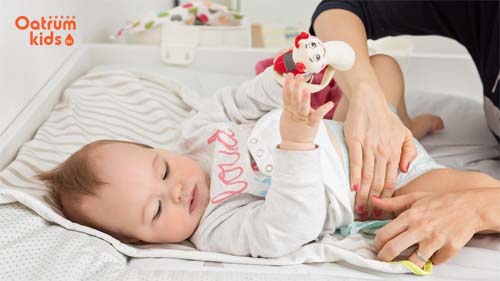 Trẻ sơ sinh đánh rắm nhiều có tốt không?