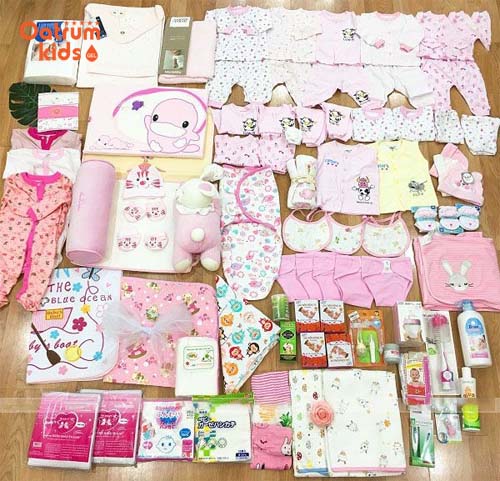  Chuẩn bị đầy đủ đồ của bé sơ sinh.