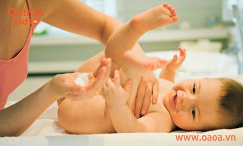 Kem chống hăm cho bé cần an toàn, dễ bôi, dễ rửa…