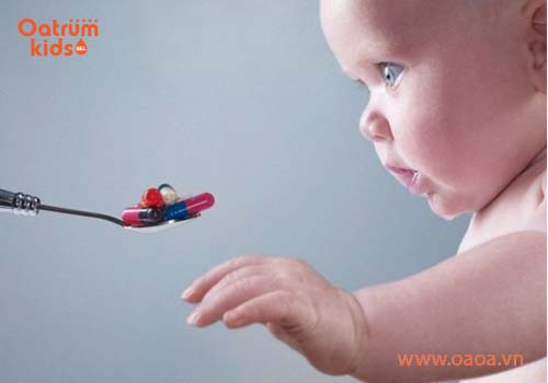 Tuyệt đối không tự tiện dùng kháng sinh trị mụn nhọt cho trẻ