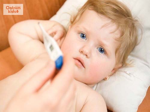 Cách hạ sốt cho trẻ sơ sinh tại nhà không cần dùng thuốc tây
