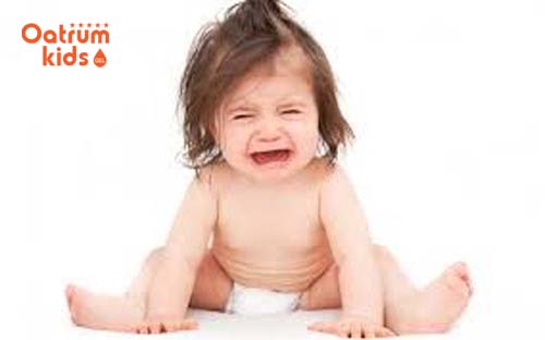 Trẻ sơ sinh bị táo bón mẹ nên ăn gì cho tốt